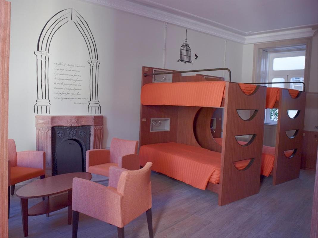 Serenata Hotel & Hostel Coimbra Bagian luar foto