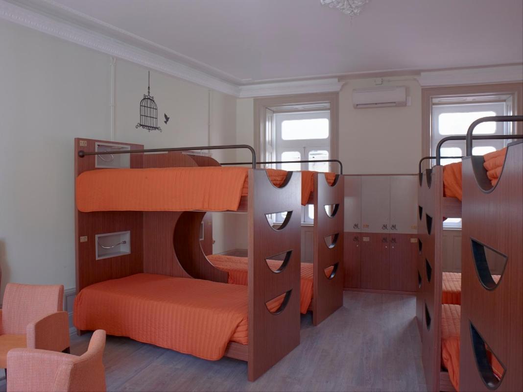 Serenata Hotel & Hostel Coimbra Bagian luar foto