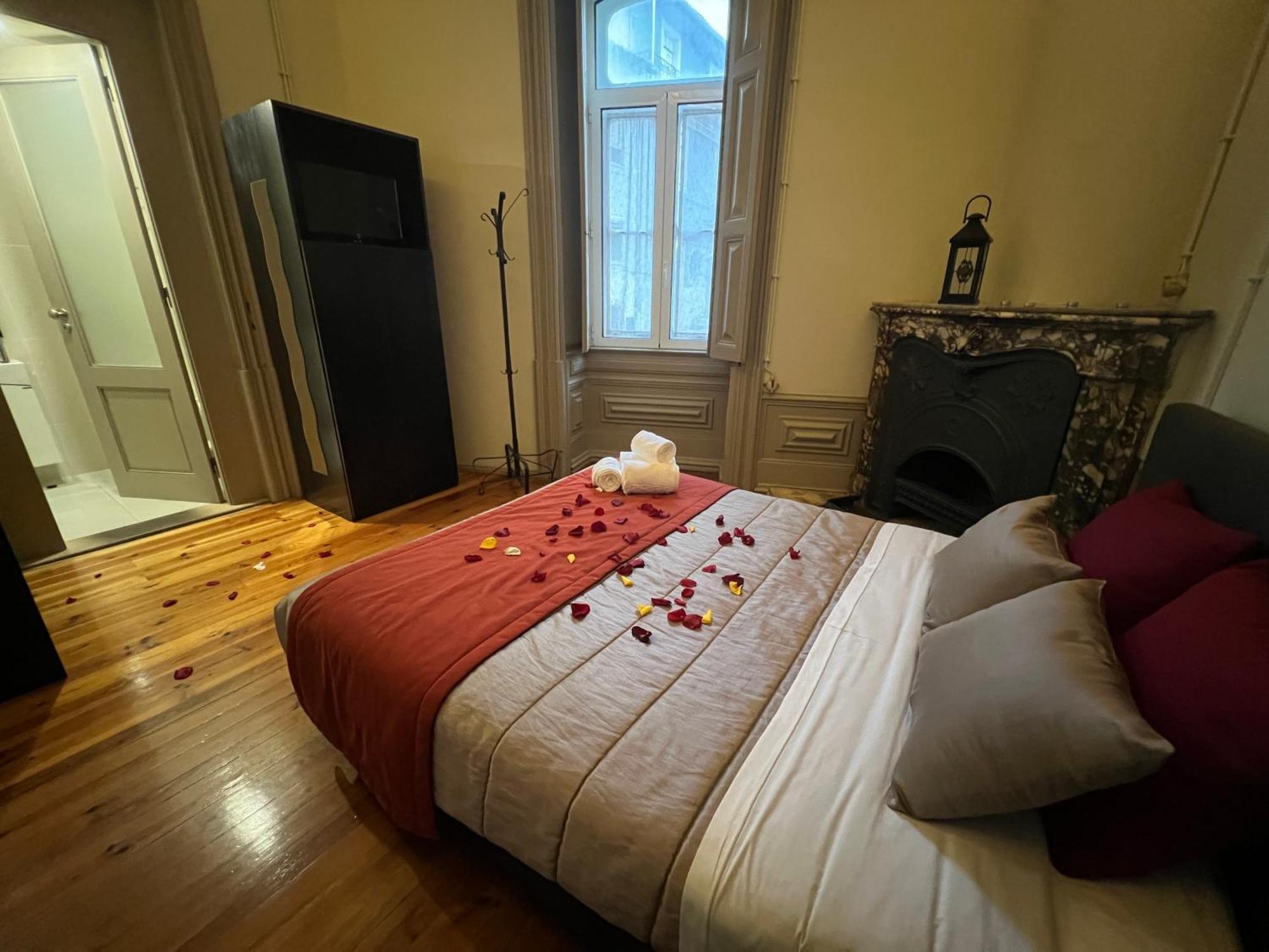 Serenata Hotel & Hostel Coimbra Bagian luar foto