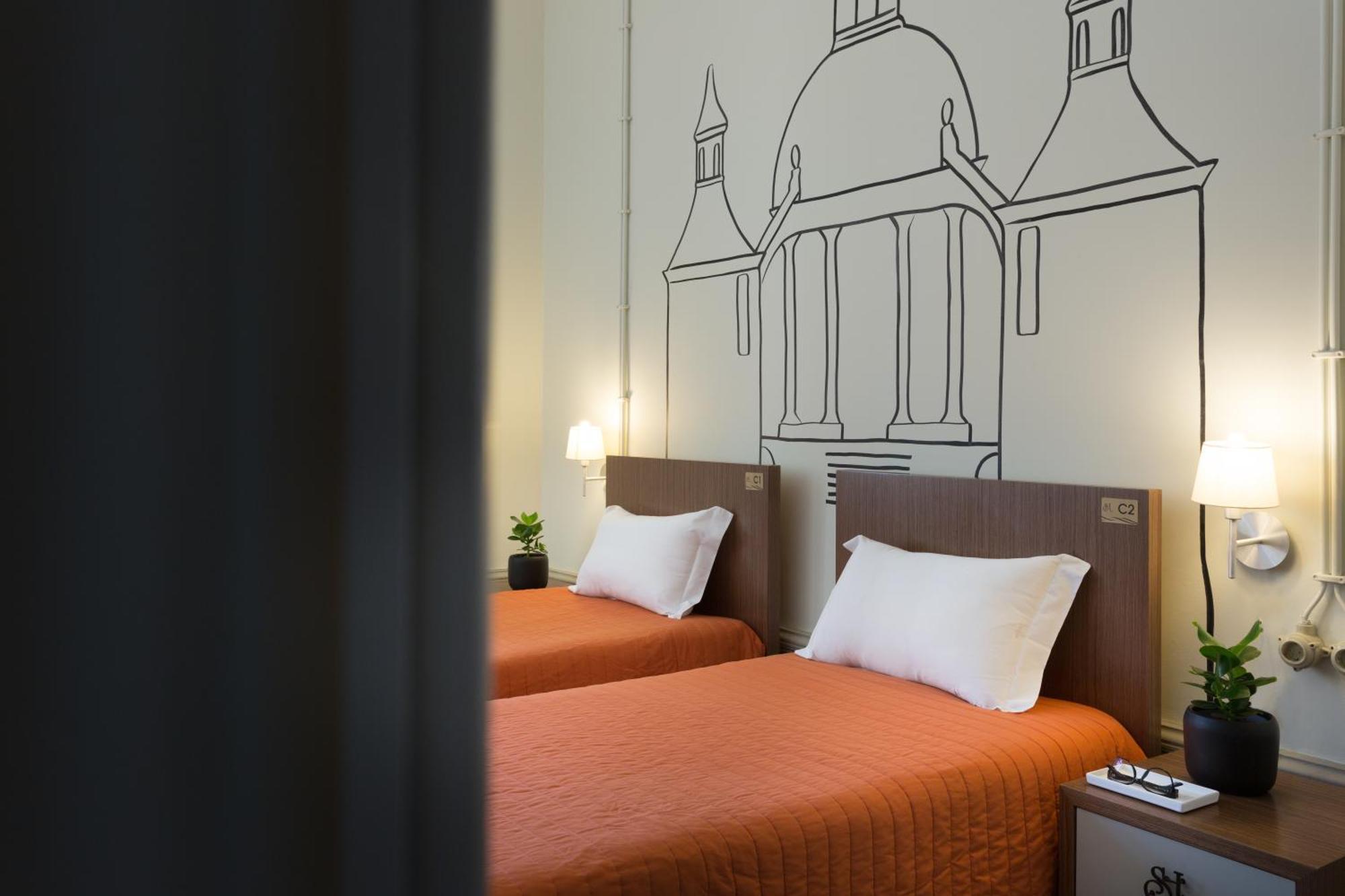 Serenata Hotel & Hostel Coimbra Bagian luar foto