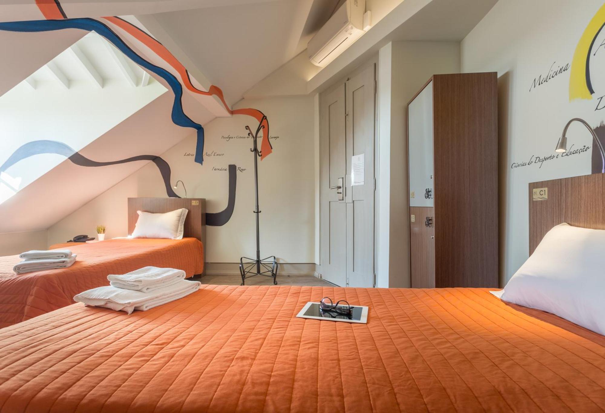 Serenata Hotel & Hostel Coimbra Bagian luar foto