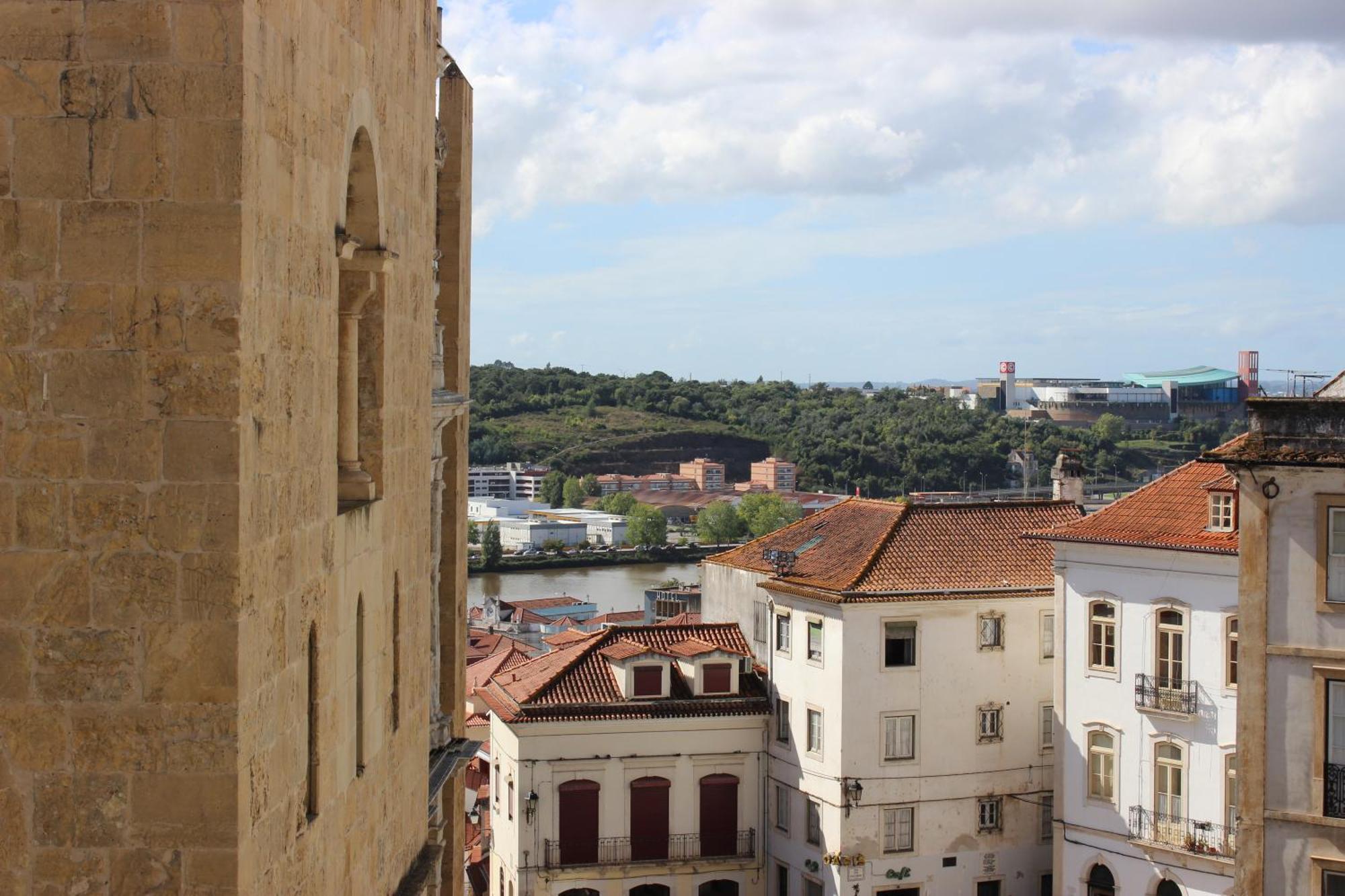 Serenata Hotel & Hostel Coimbra Bagian luar foto